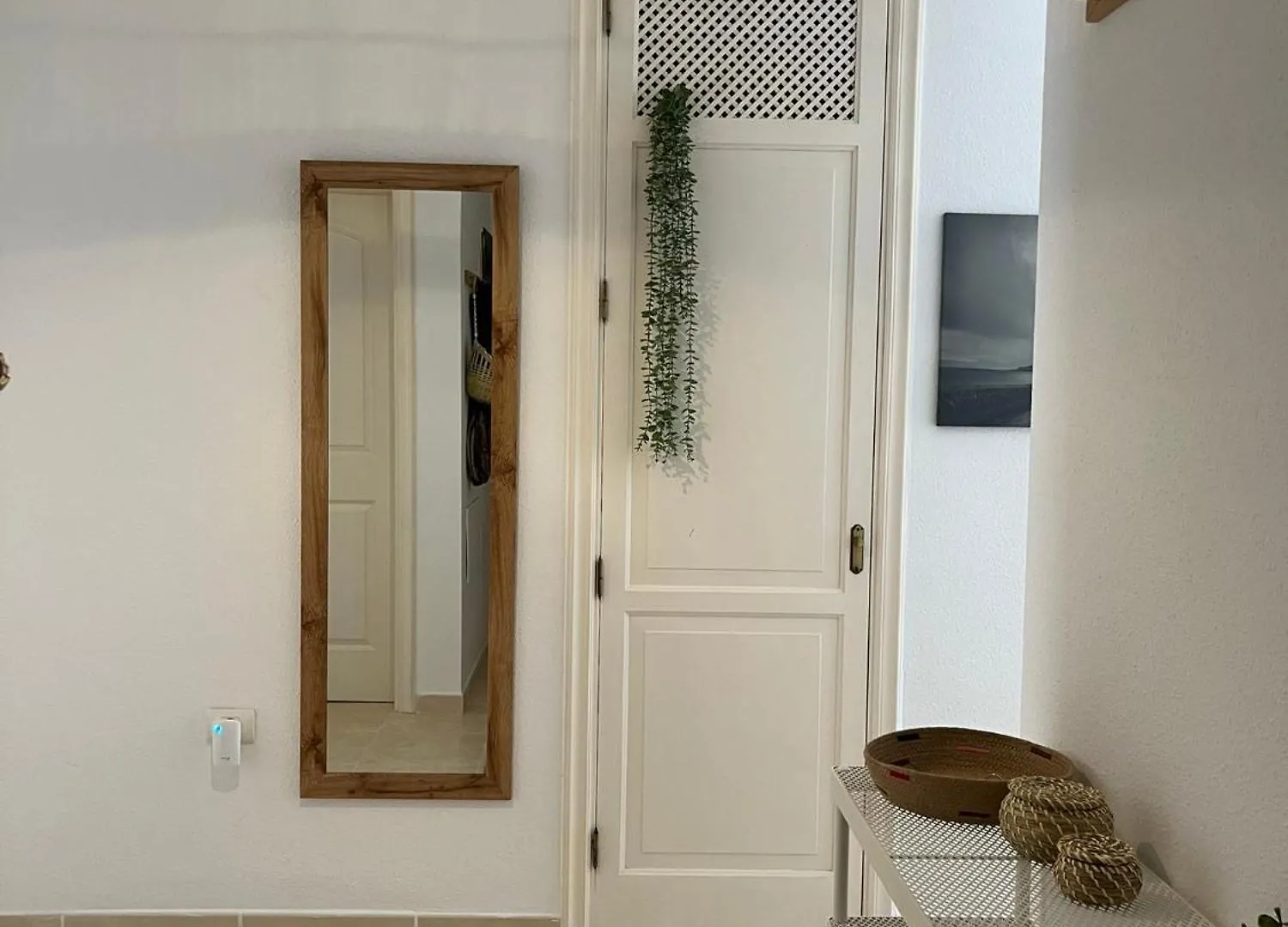 Cozy Two-Bedrooms Apartment With Big Terrace And Ocean View Чайофа